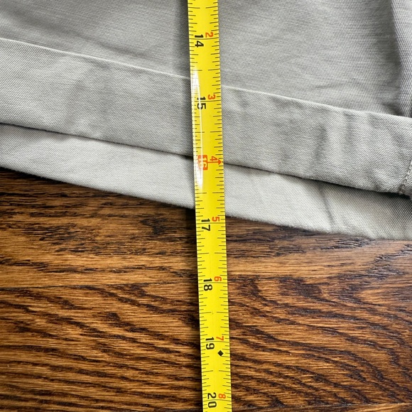 Gap Boyfriend Roll Up Classic Khaki/ Gray Women's Shorts Size 6 - Picture 5 of 15